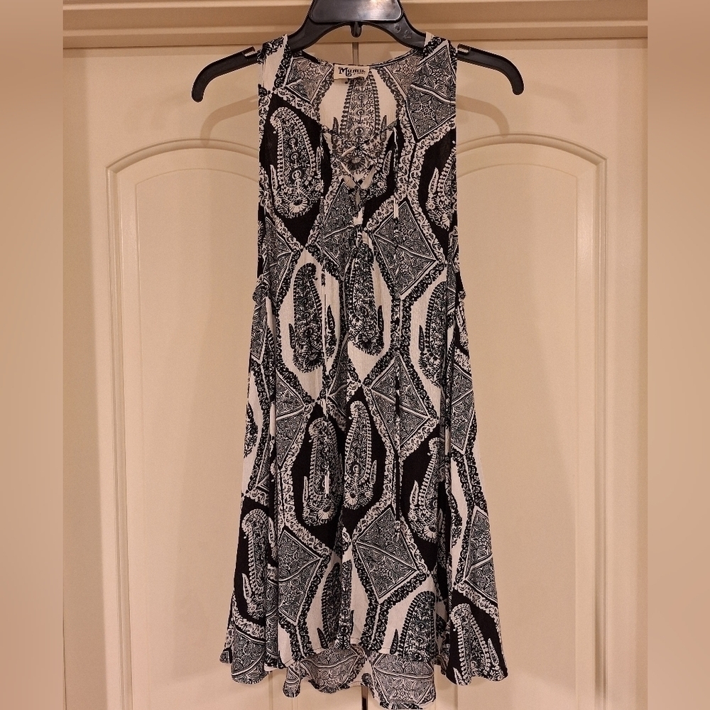 Show Me Your MuMu Bohemian Paisley Tribal Black & White Tank Top